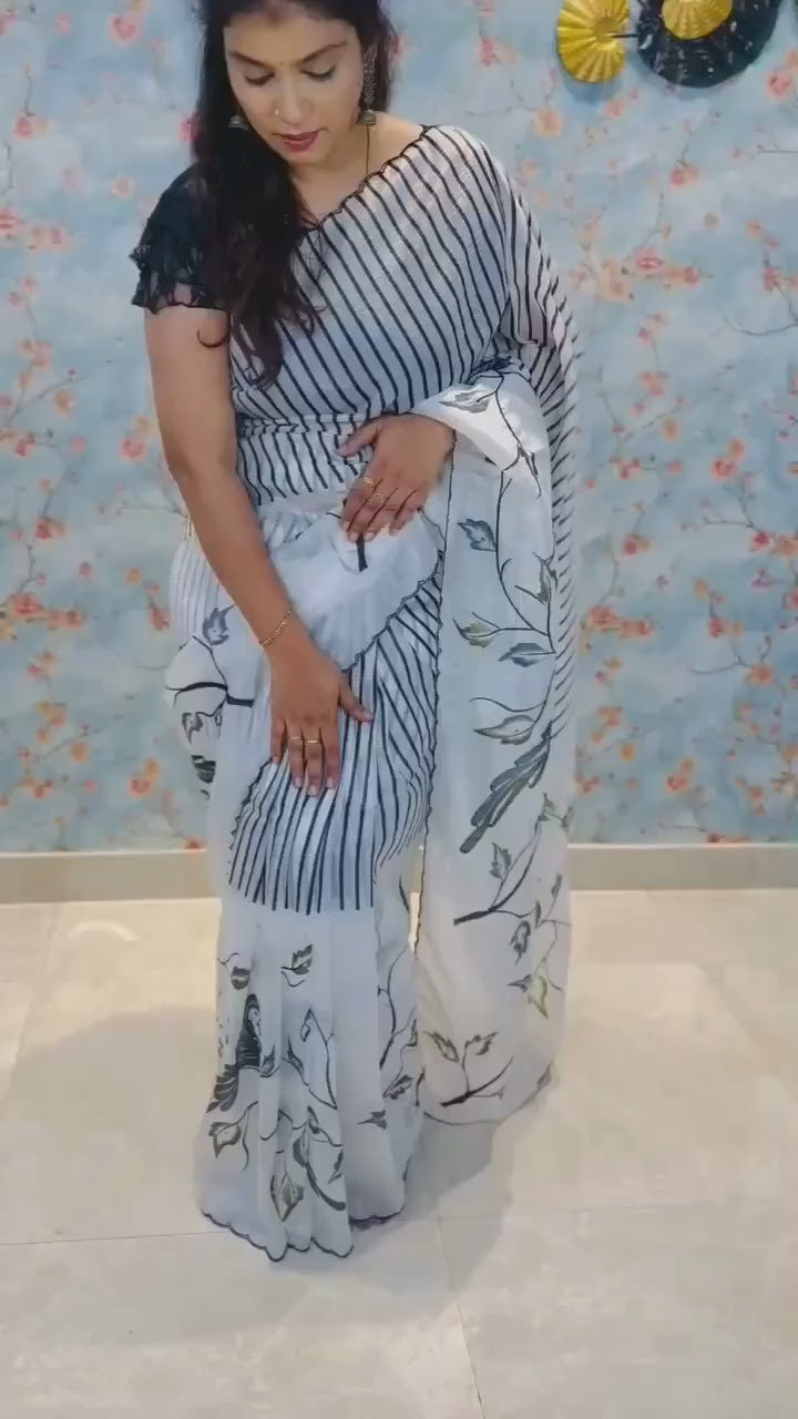 Floral Marshmallow Georgette Saree with Digital Print & Cut Work Border